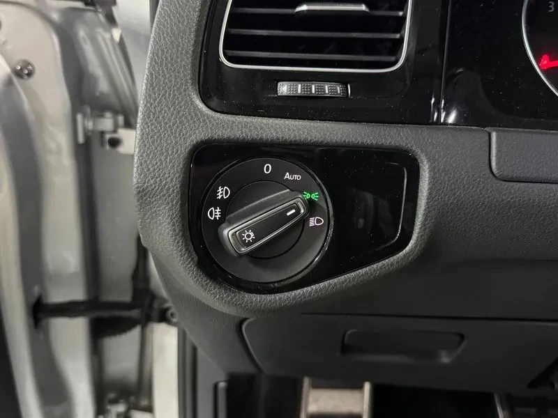 VW Golf 7Th Generation 1.4 Tsi Premium, снимка 14 - Автомобили и джипове - 54969267