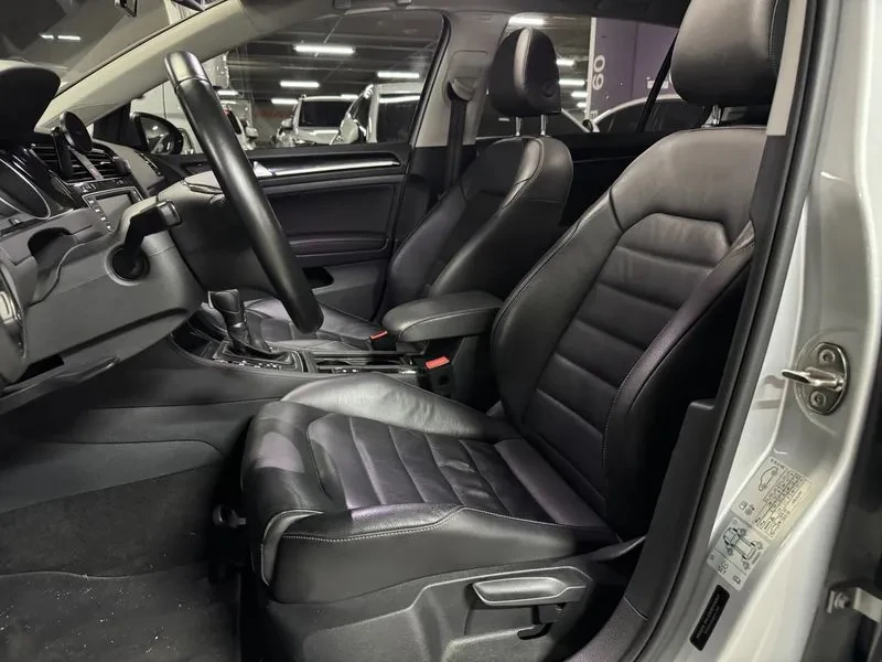 VW Golf 7Th Generation 1.4 Tsi Premium, снимка 10 - Автомобили и джипове - 54969267