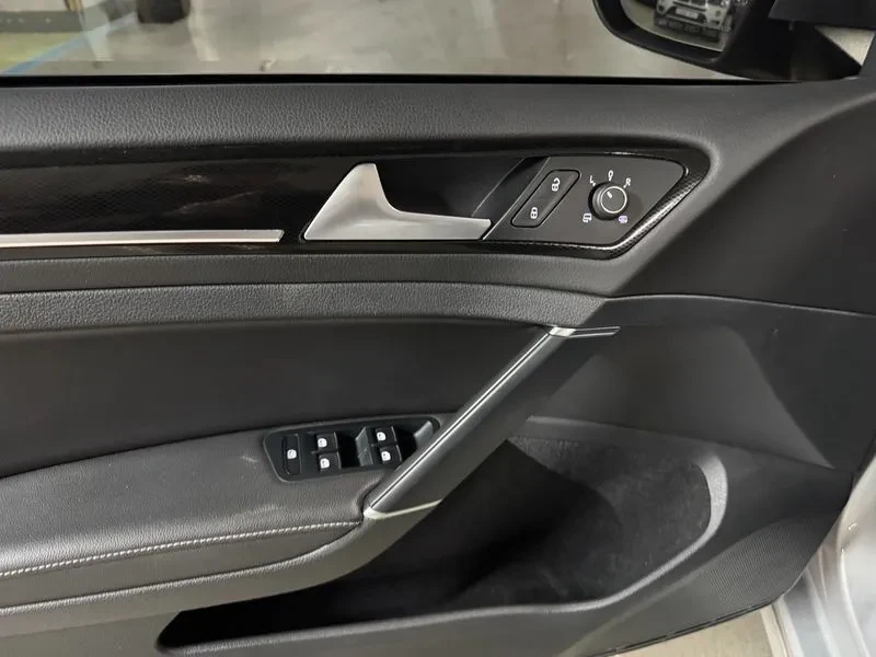 VW Golf 7Th Generation 1.4 Tsi Premium, снимка 11 - Автомобили и джипове - 54969267