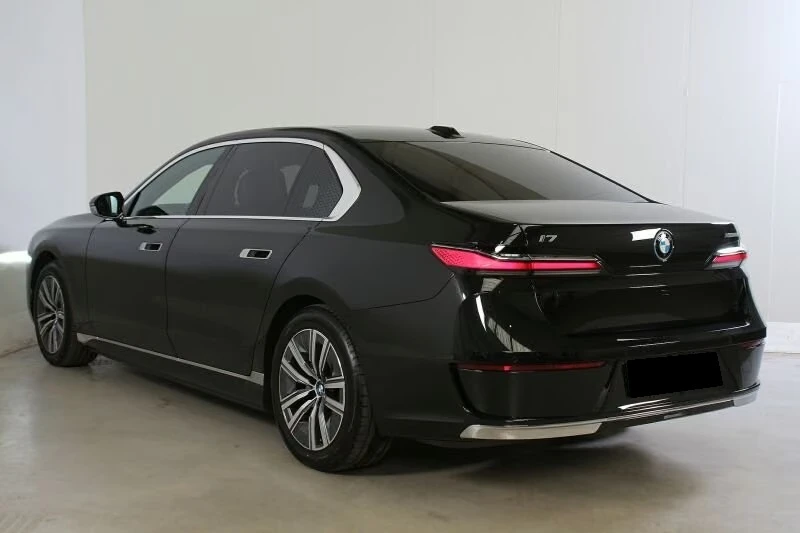 BMW i7 xDrive60/360/HUD/PANO/EXECUTIVE/ | Mobile.bg � ����������� 4