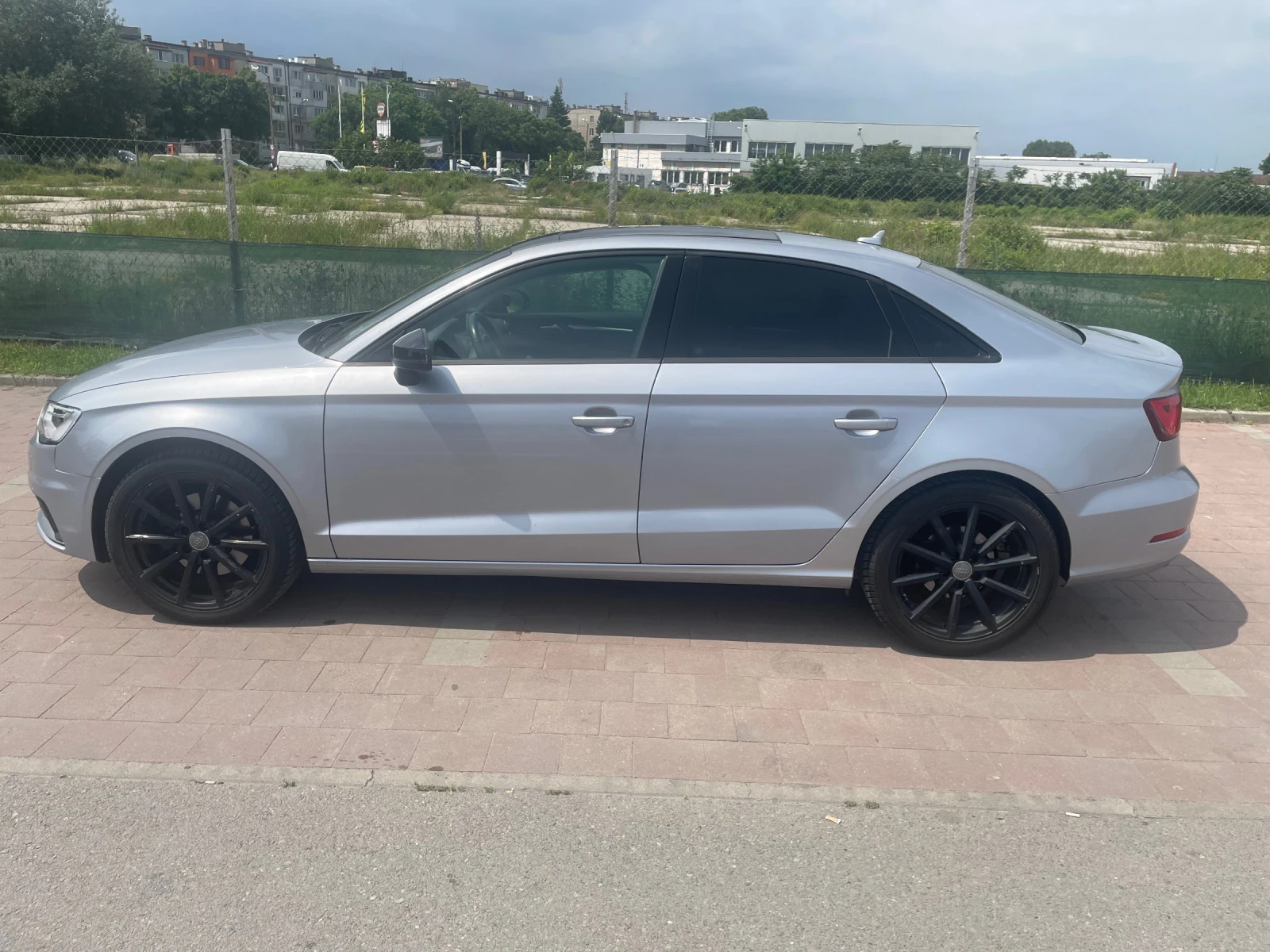 Audi A3 1.8TFSI 170 к.с - изображение 4