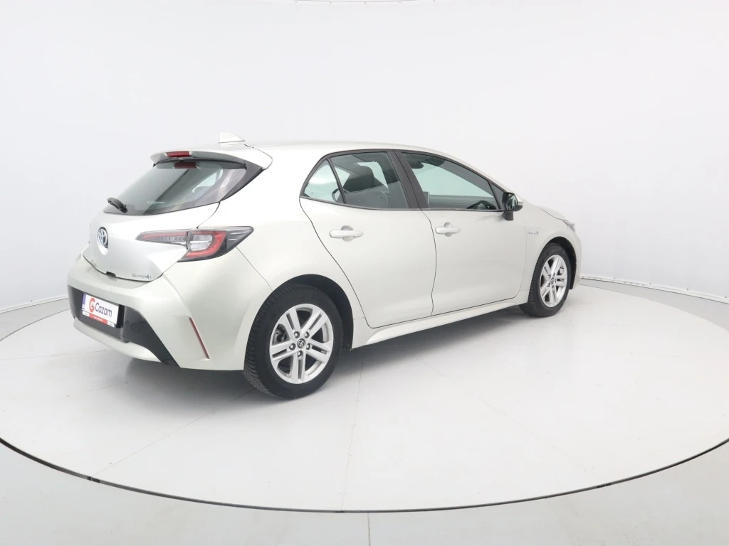 Toyota Corolla 1.8 Hybrid - изображение 8