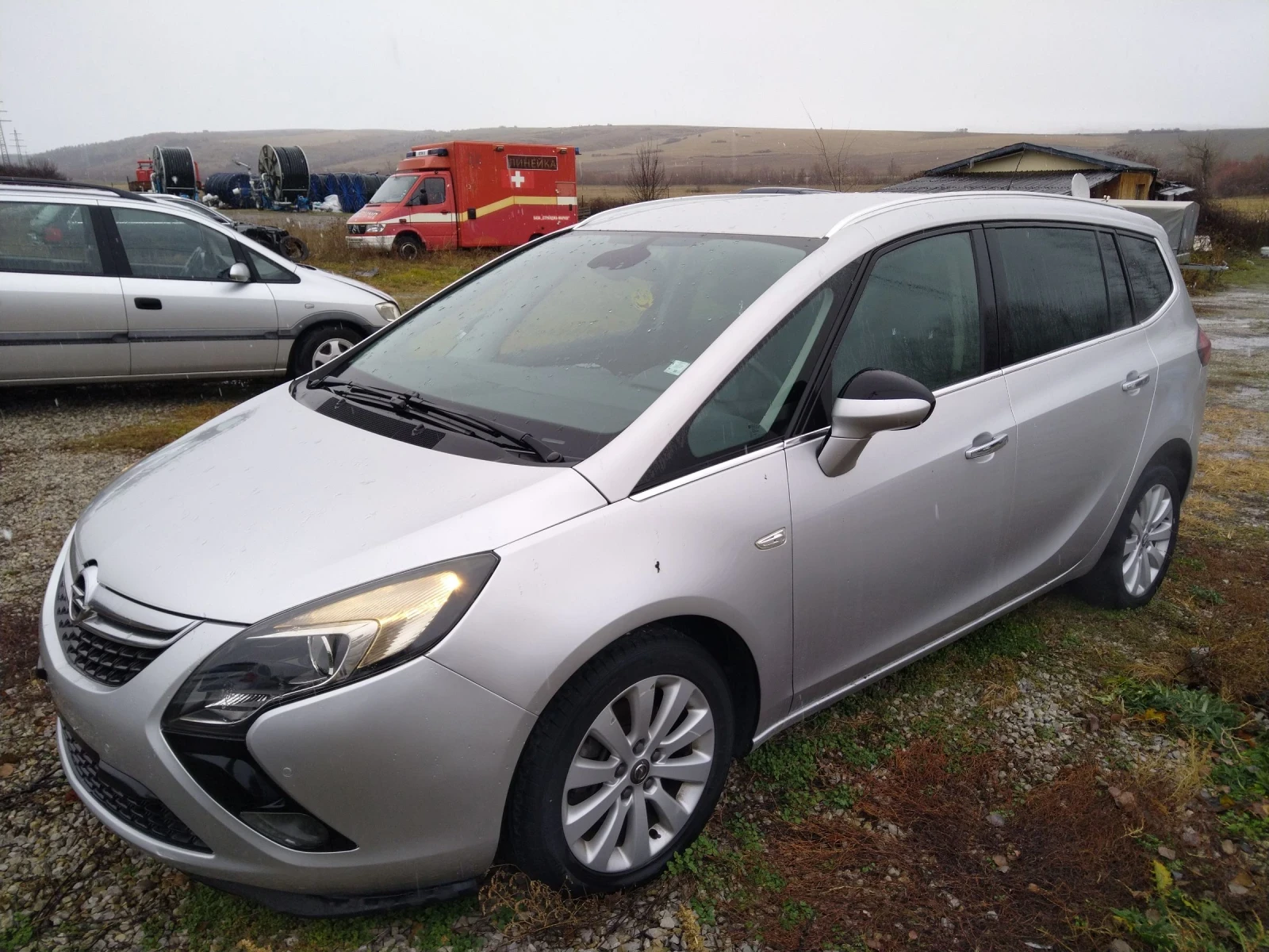 Opel Zafira Турър - изображение 5