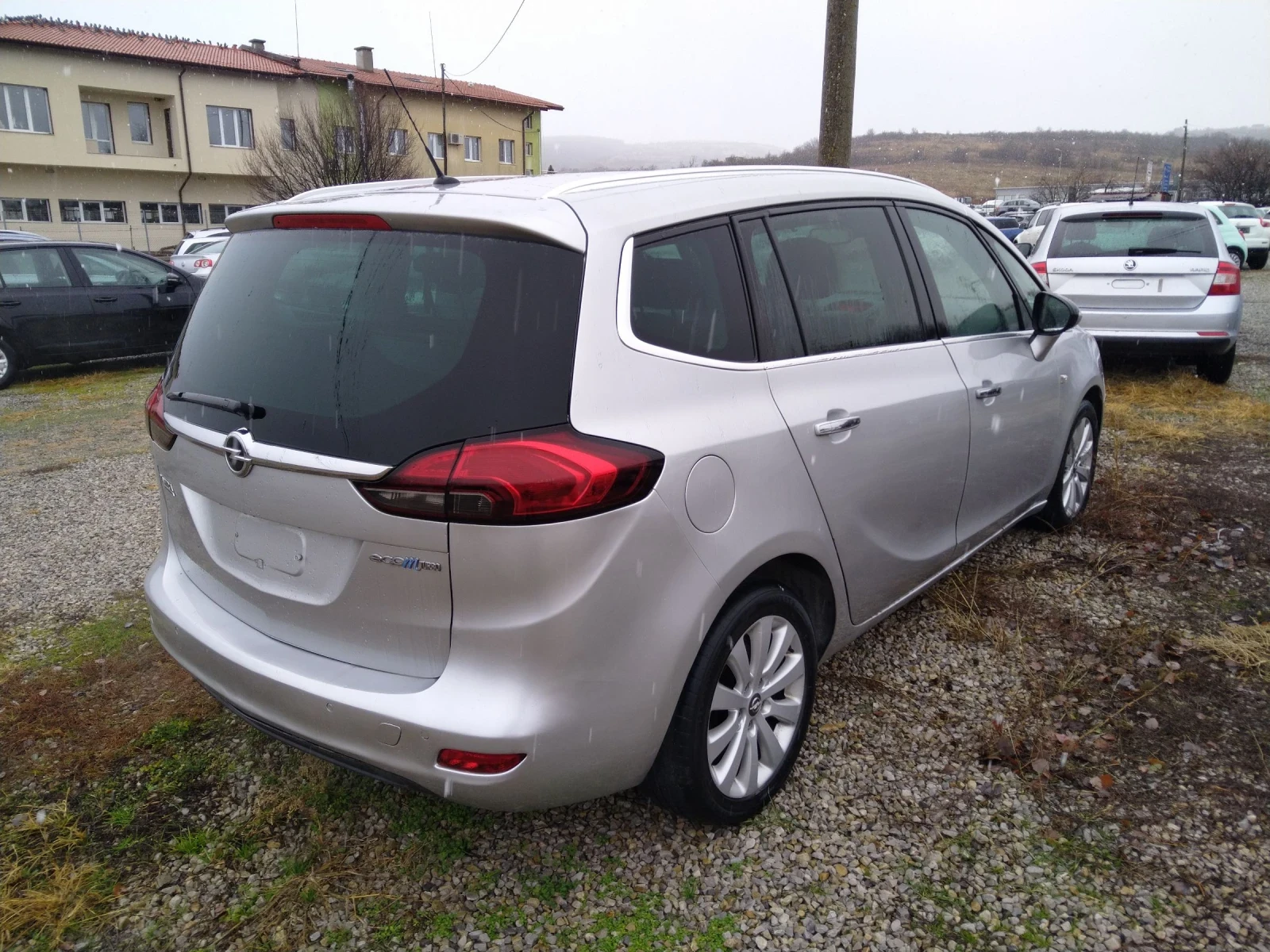 Opel Zafira Турър - изображение 3