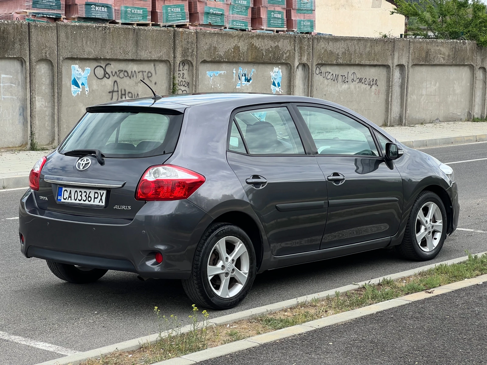 Toyota Auris 1.3 VVTI - изображение 5