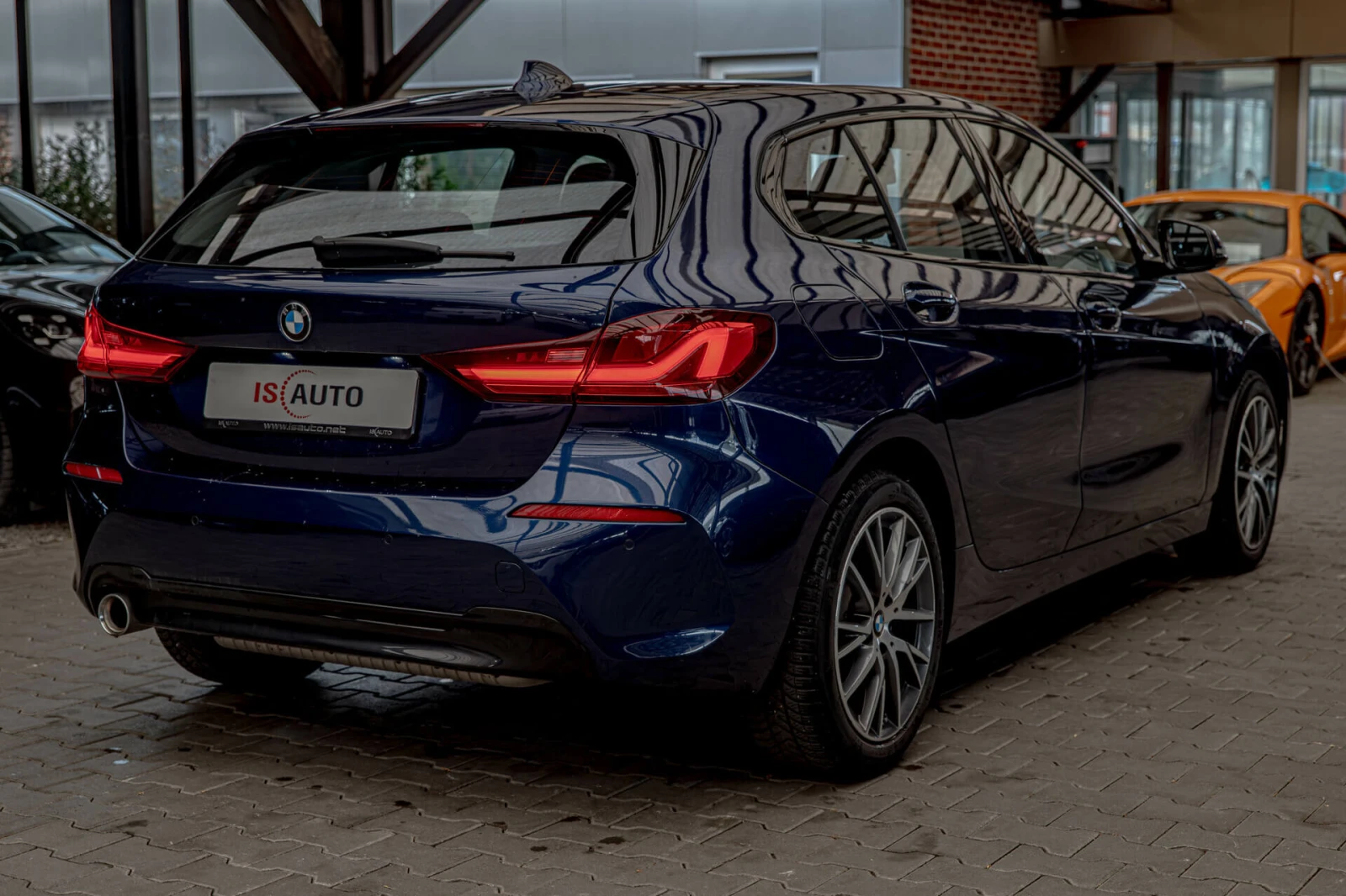 BMW 118 ComfortLine/Sport packet/PDC/Led/Подгрев - изображение 5