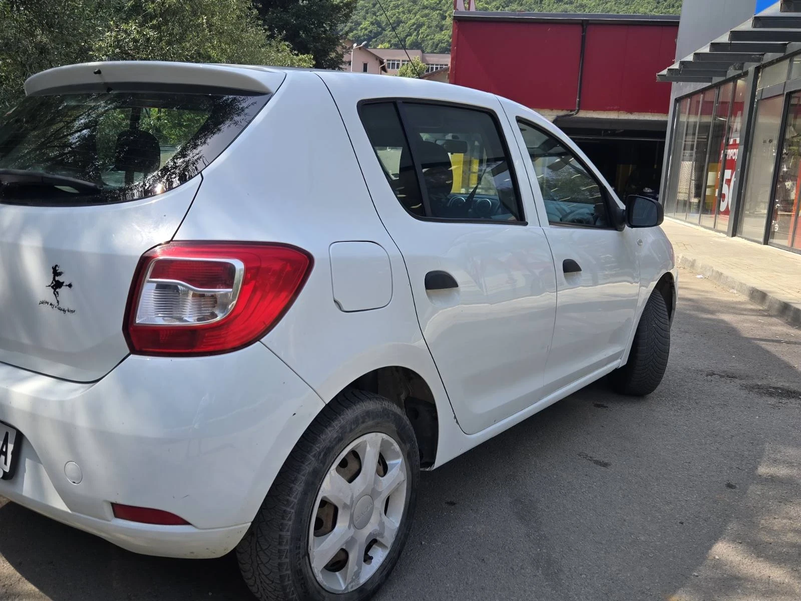 Dacia Sandero  - изображение 4