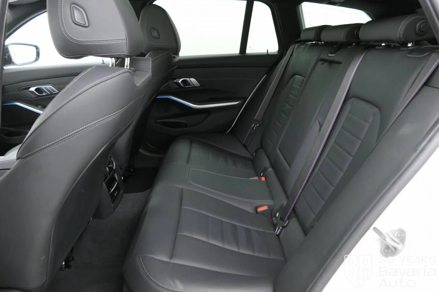 BMW 340 M340d xDrive Touring Sportautomatic - изображение 8