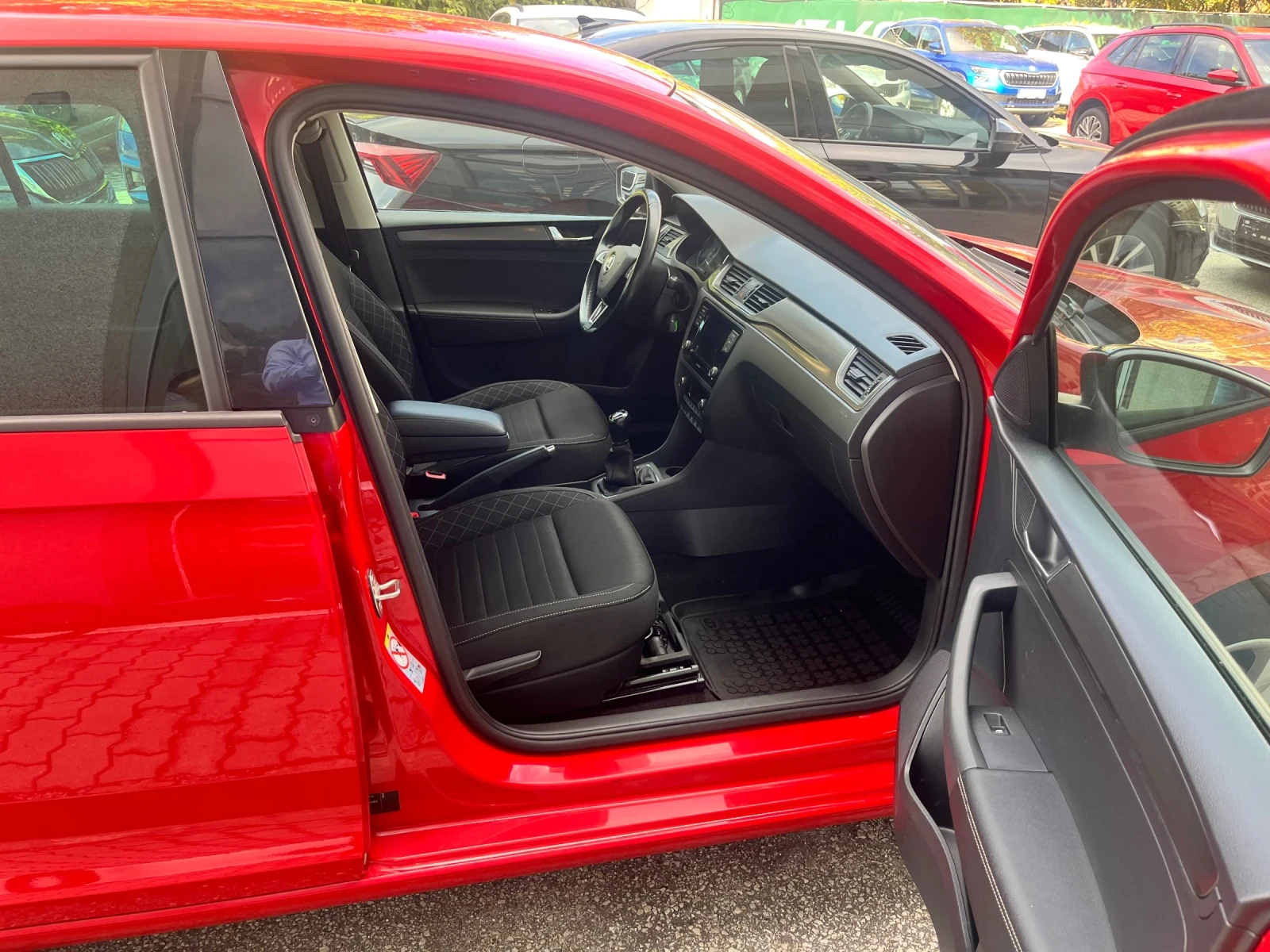 Skoda Rapid 1.0 TSI - изображение 8