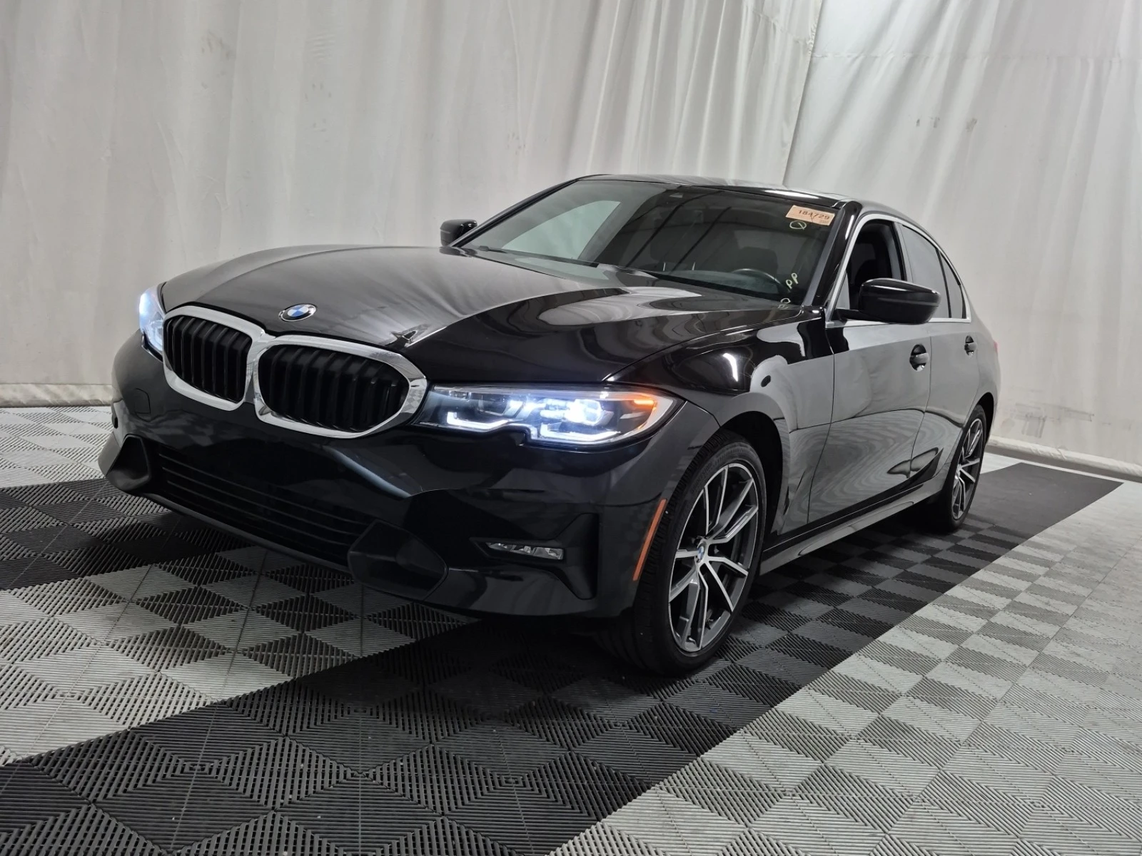 BMW 330 XDRIVE * * CARFAX * * АВТО КРЕДИТ * *  - изображение 2