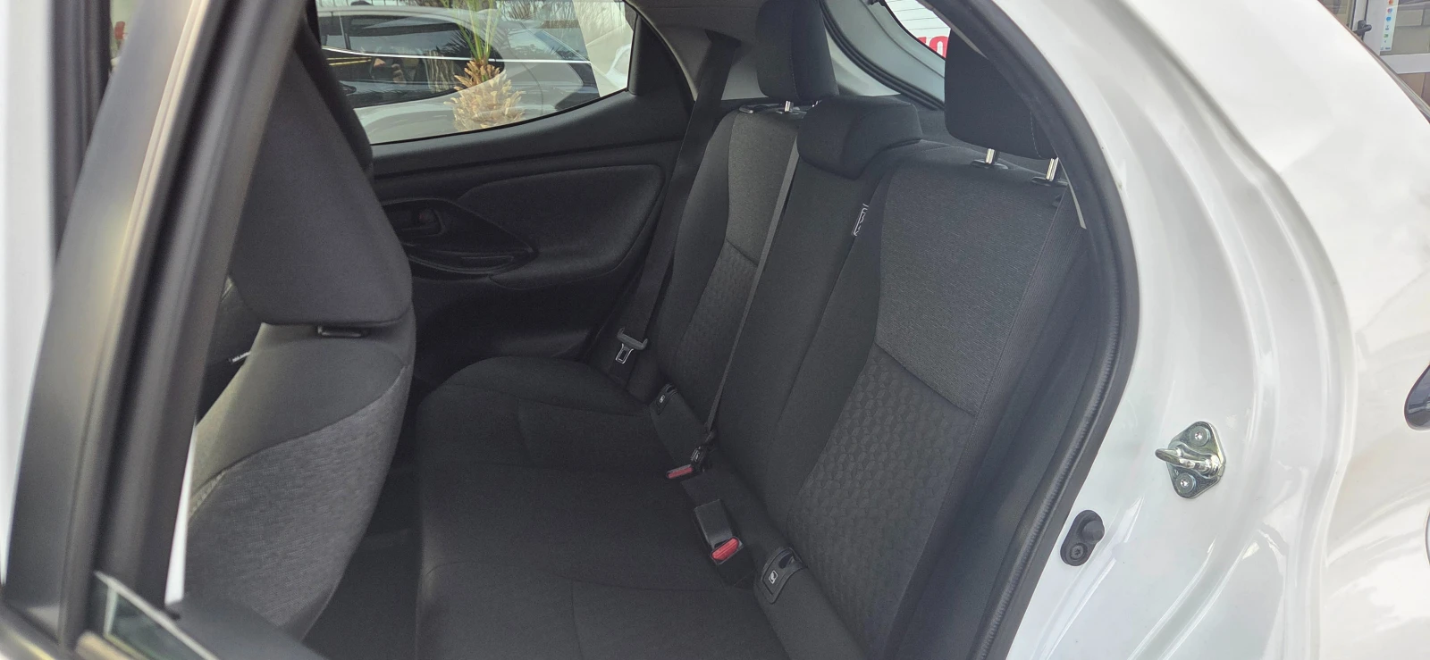 Toyota Yaris ГАРАНЦИЯ 05.2031г. - изображение 9