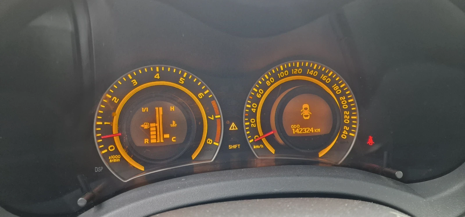 Toyota Auris 1.6i - изображение 6