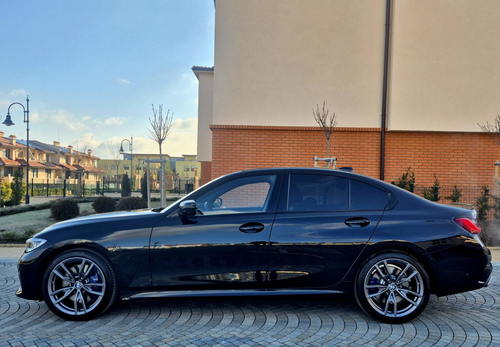 BMW 340 M* Laser* Head up* H&K* 360* FULL* SWISS - изображение 2