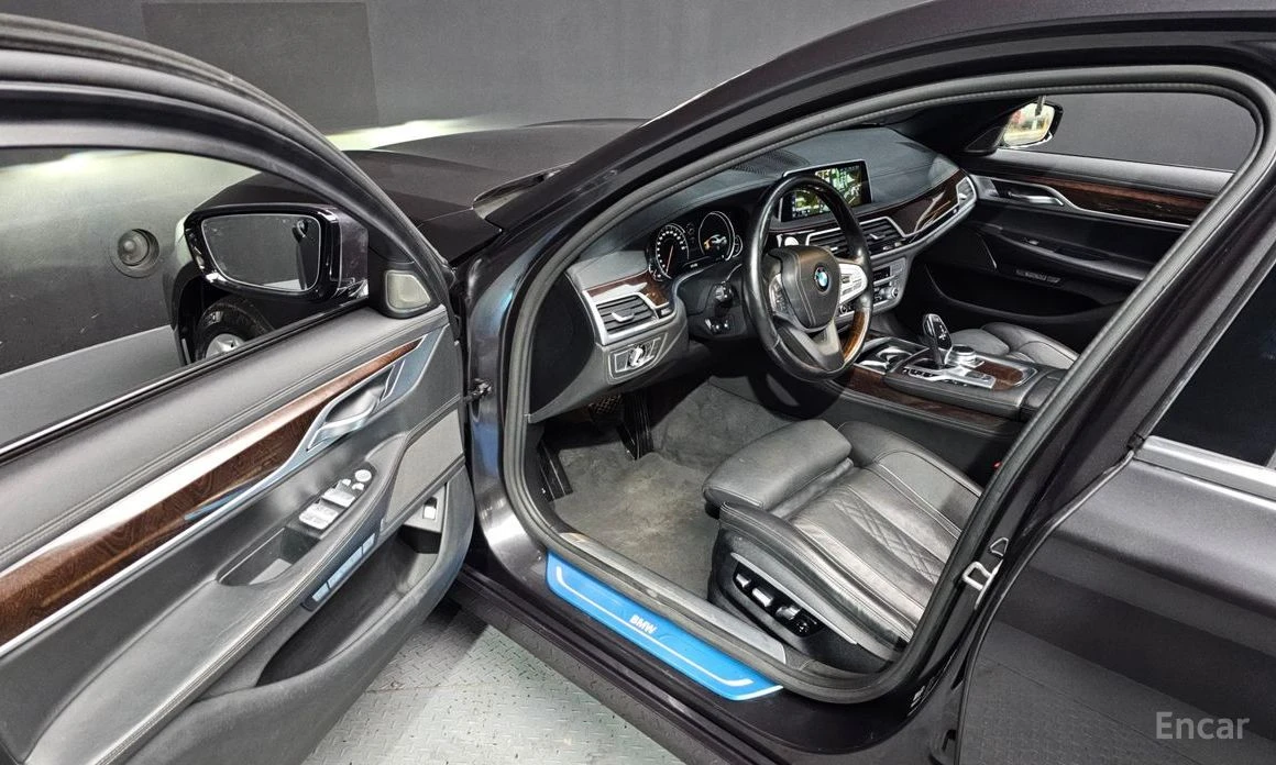 BMW 730  - изображение 10