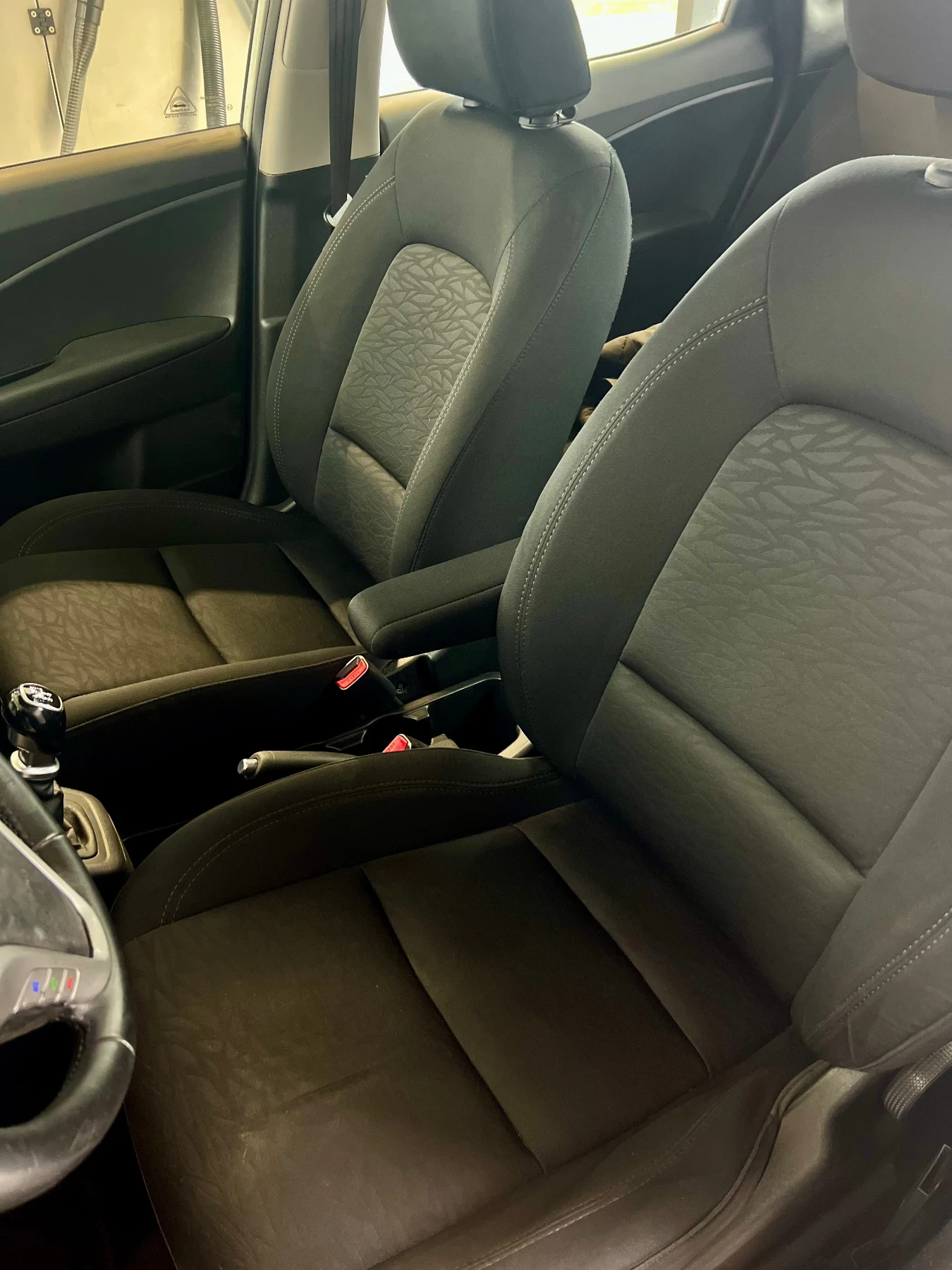 Hyundai Ix20 1.4 - изображение 8