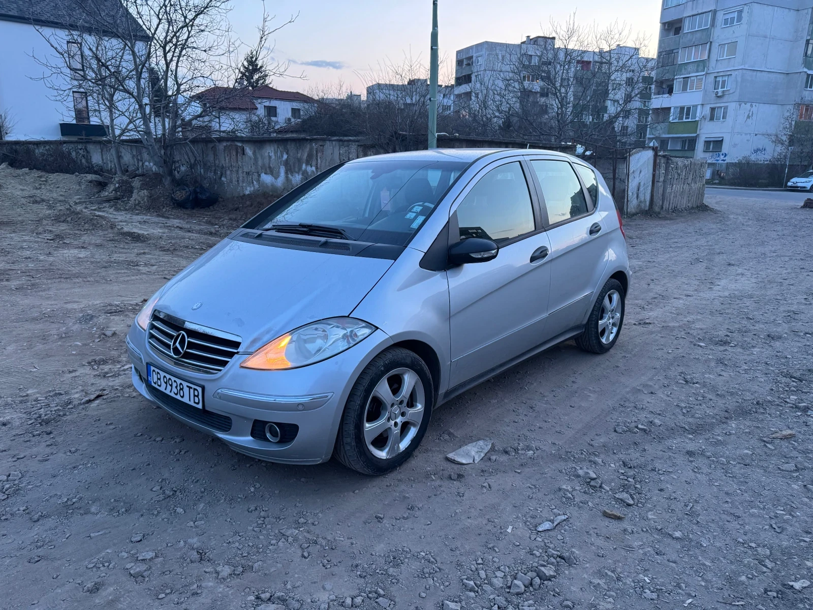 Mercedes-Benz A 180 Aвтоматик фейс 2008г 4 врати, снимка 2 - Автомобили и джипове - 53868453