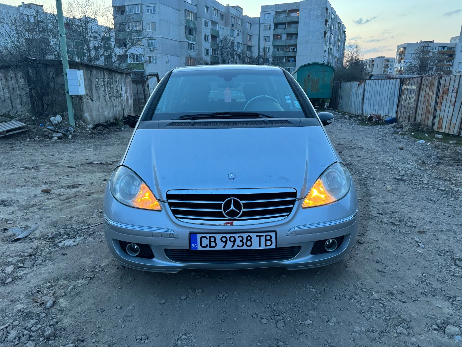 Mercedes-Benz A 180 Aвтоматик фейс 2008г 4 врати, снимка 4 - Автомобили и джипове - 53868453