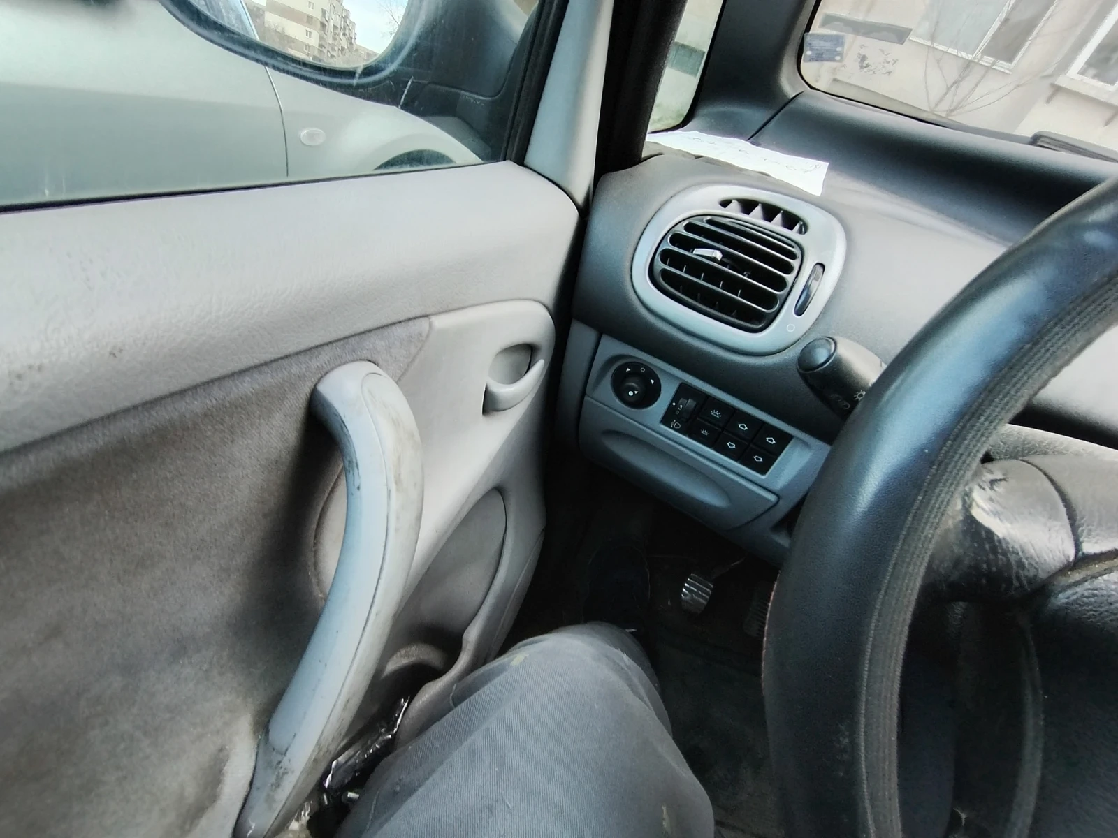 Citroen Xsara picasso 1.6, снимка 12 - Автомобили и джипове - 54089129