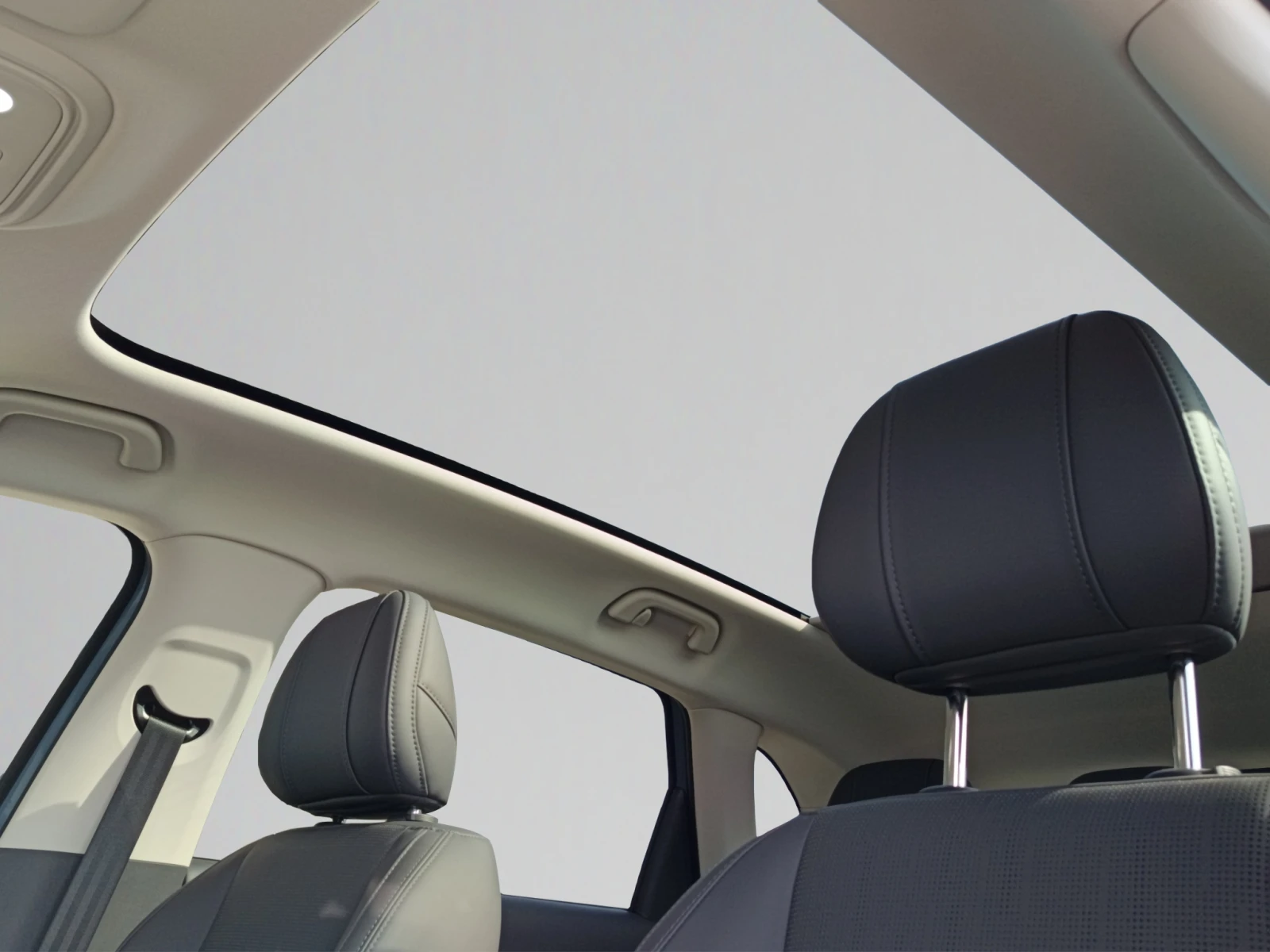 Leapmotor B10 DESIGN, снимка 14 - Автомобили и джипове - 54105641