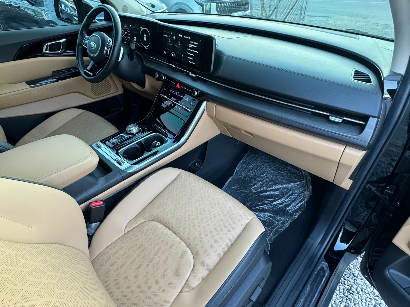 Kia Carnival 2.2 CRDi ! Noblesse ! 8+ 1 !, снимка 11 - Автомобили и джипове - 54629247