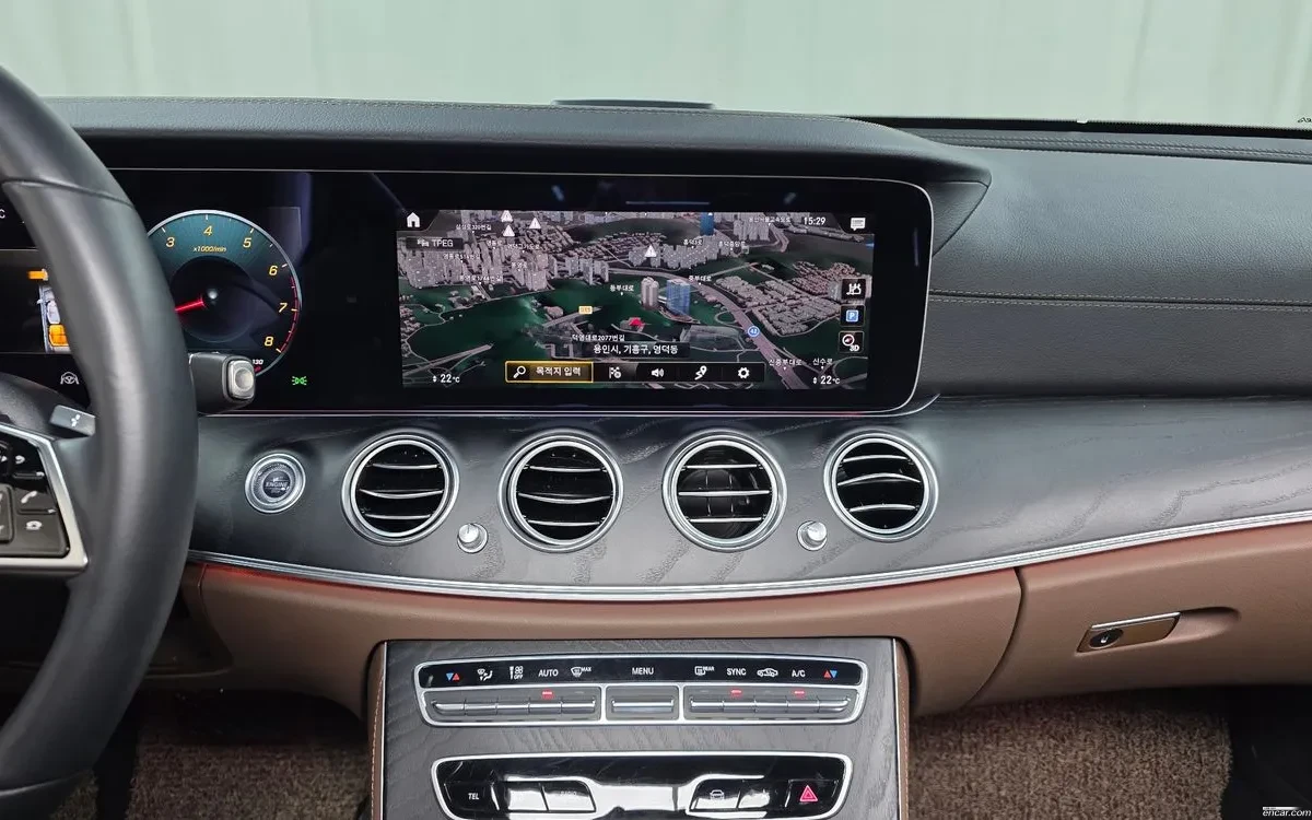 Mercedes-Benz E 250 2.0 AMG Line, �������, ���������, HeadUP | Mobile.bg � ����������� 12