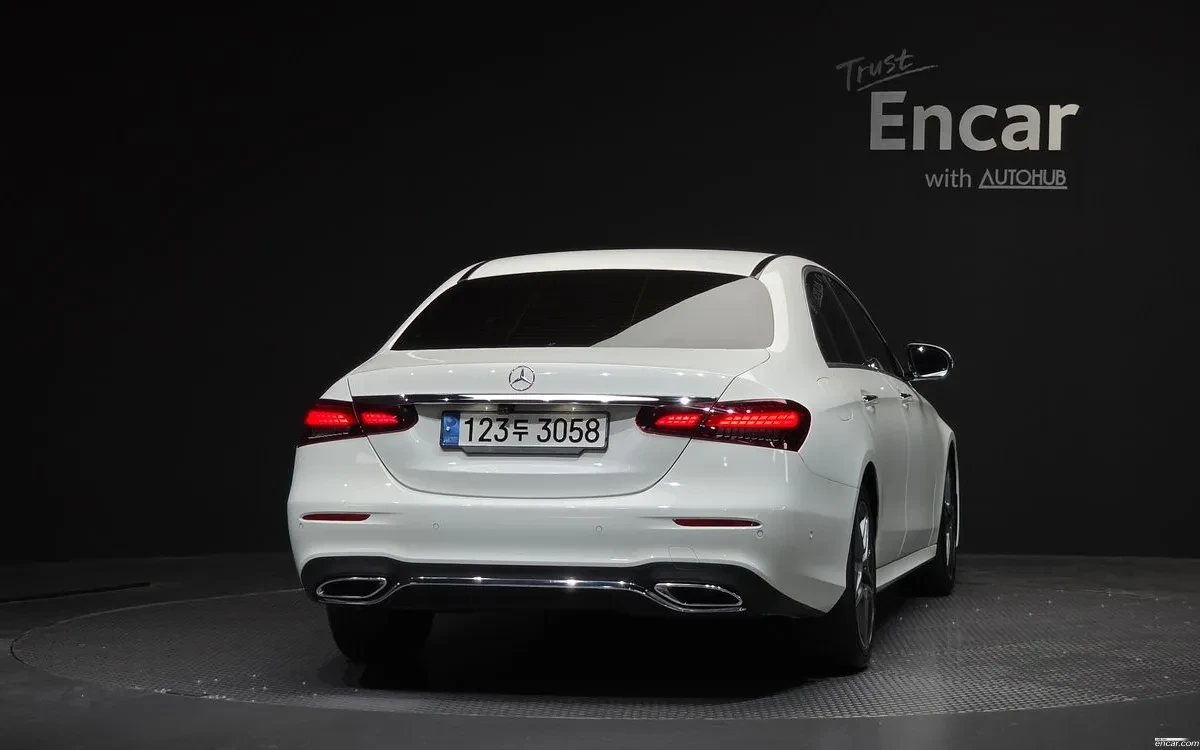 Mercedes-Benz E 250 2.0 AMG Line, �������, ���������, HeadUP | Mobile.bg � ����������� 4