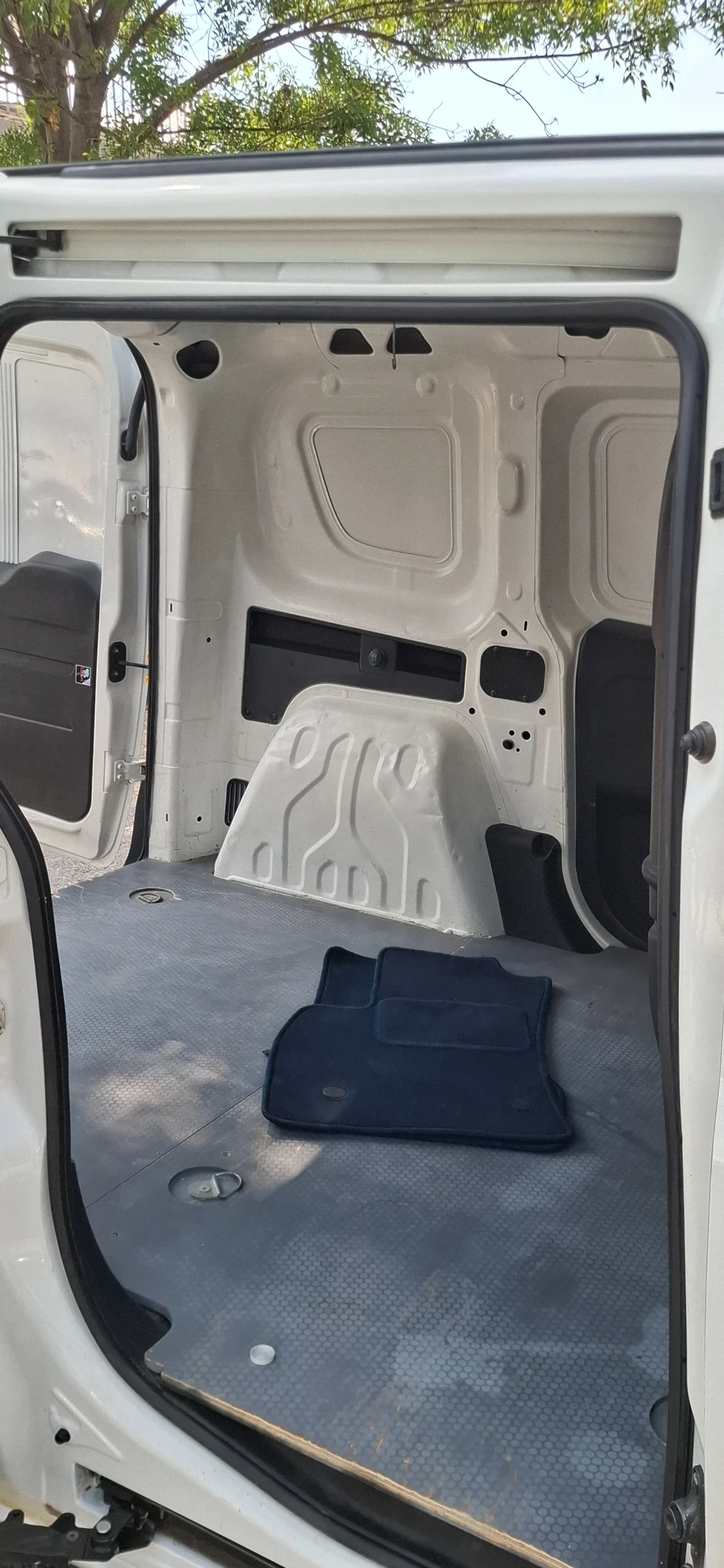 Fiat Doblo 1.3 Klima 94000km като Ново, снимка 10 - Автомобили и джипове - 55578006