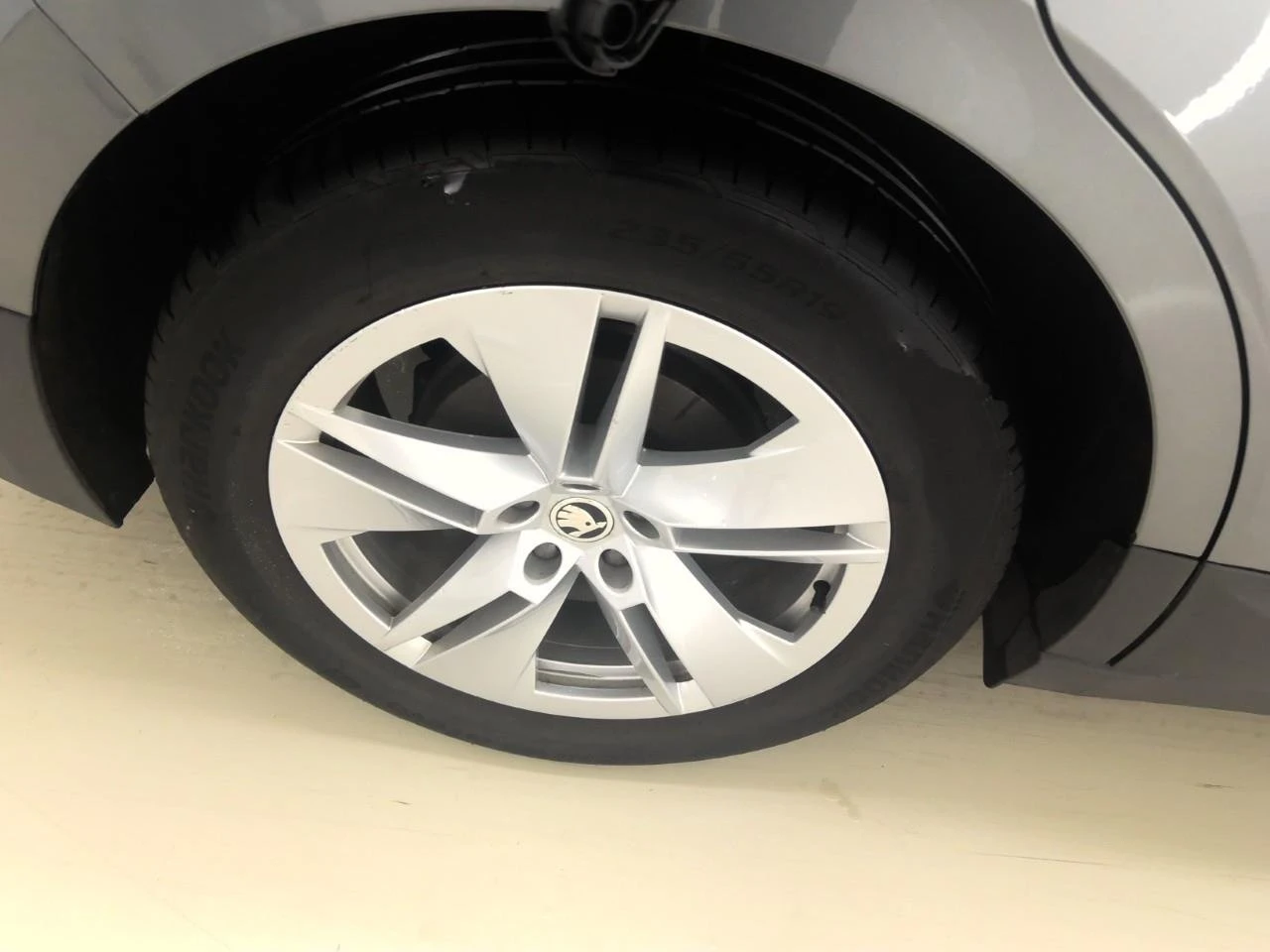Skoda Enyaq 60, снимка 13 - Автомобили и джипове - 55613165