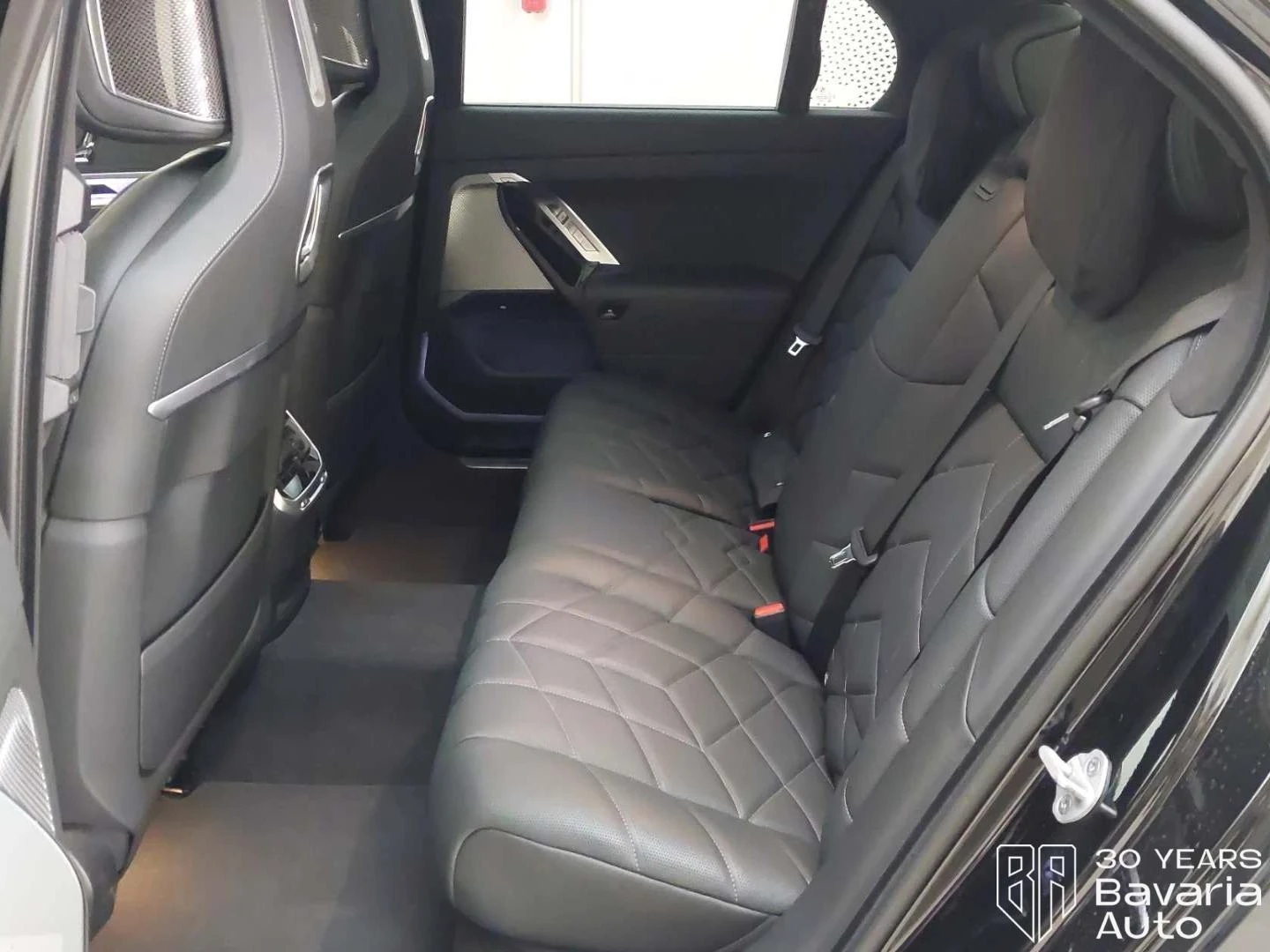 BMW i7 M70 xDrive Automatic, снимка 9 - Автомобили и джипове - 55632518