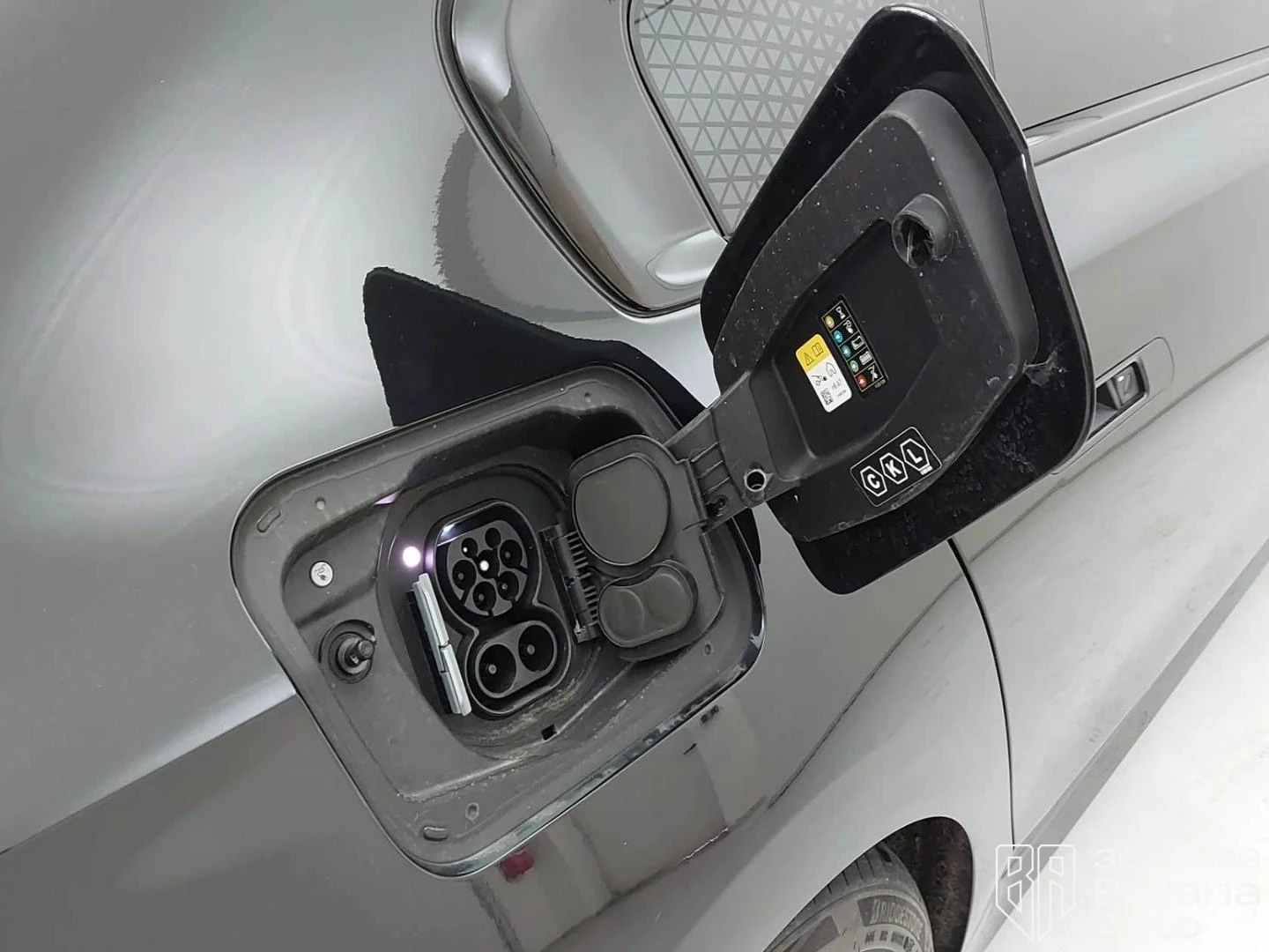 BMW i7 M70 xDrive Automatic, снимка 17 - Автомобили и джипове - 55632518