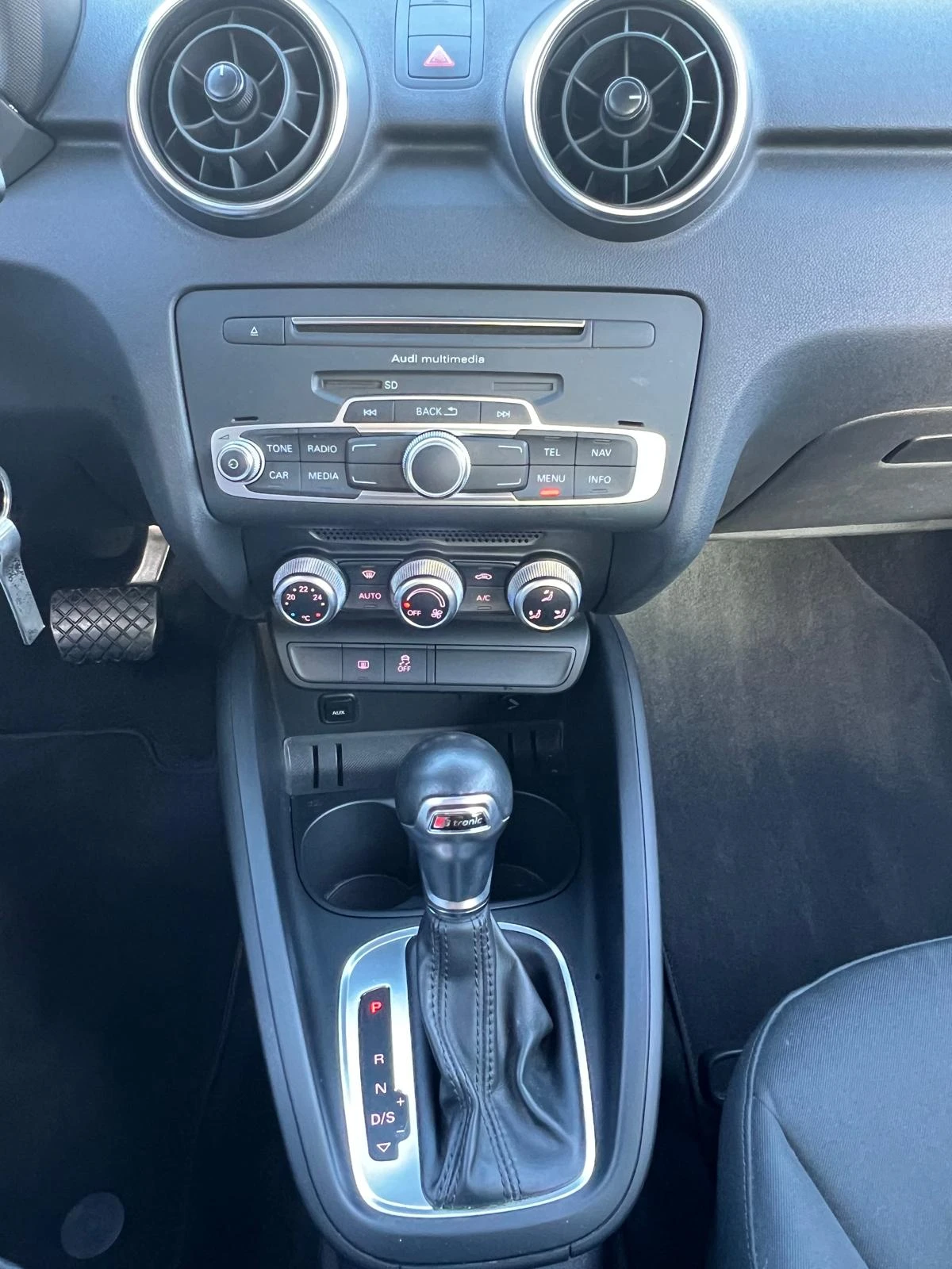 Audi A1 Sportback TFSI, снимка 5 - Автомобили и джипове - 55901103