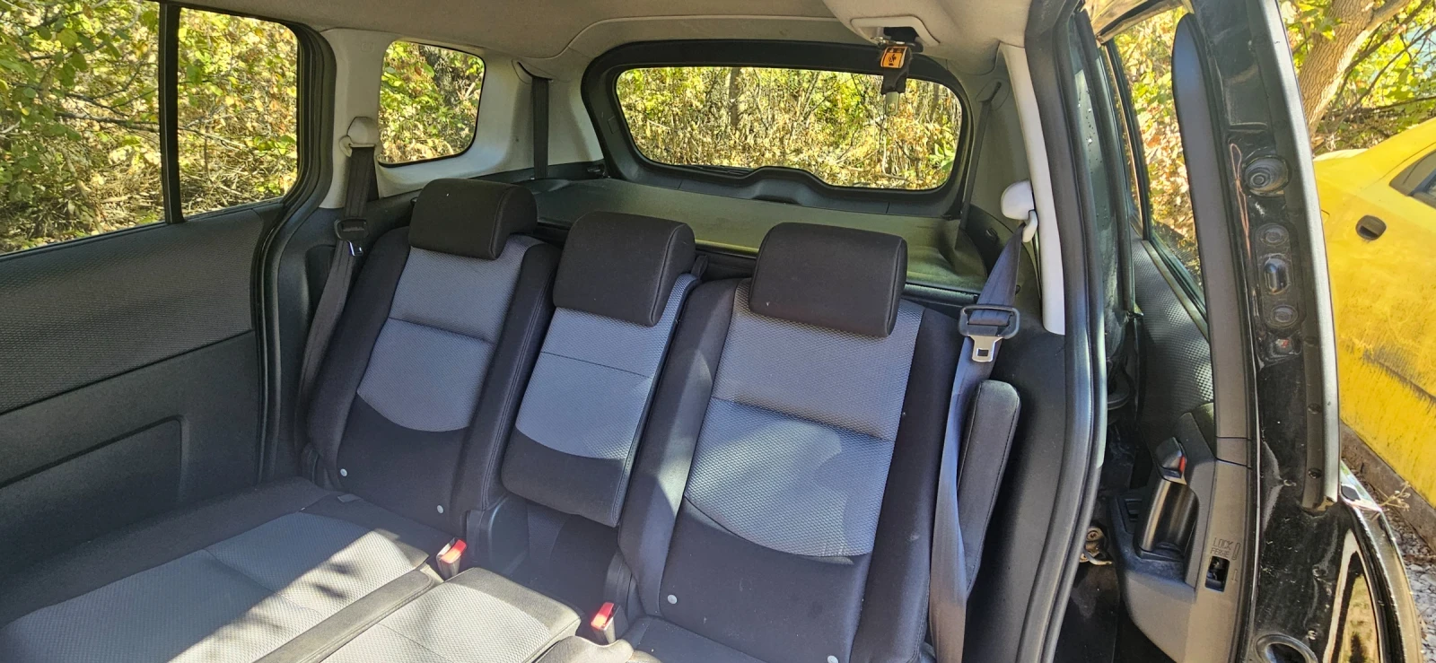 Mazda 5, снимка 9 - Автомобили и джипове - 56338164