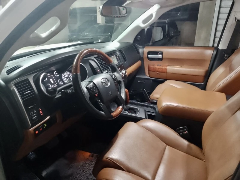 Toyota Sequoia 5.7i PLATINUM, снимка 7 - Автомобили и джипове - 47864008