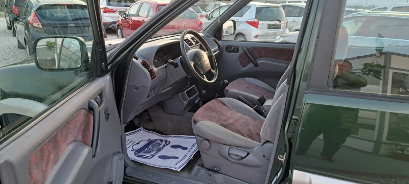 Nissan Terrano 2.7 ITALIA 125kc, снимка 9 - Автомобили и джипове - 49213652