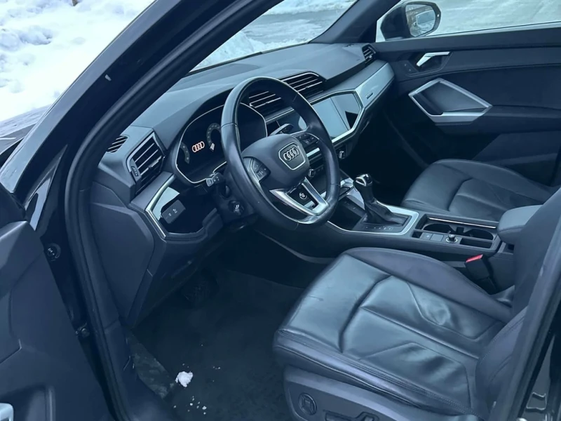 Audi Q3 * Komfort * CARFAX * БЕЗ ПЪРВОНАЧАЛНА ВНОСКА, снимка 5 - Автомобили и джипове - 52847939