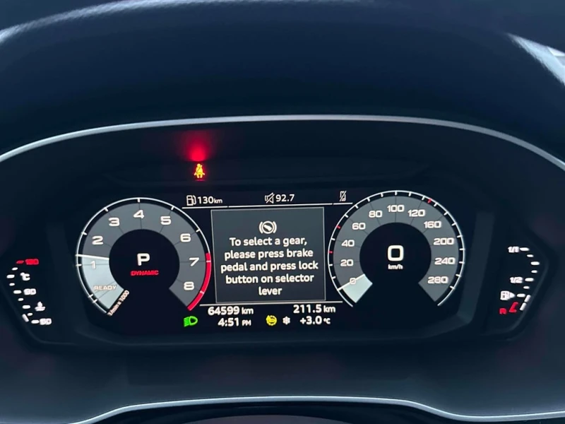 Audi Q3 * Komfort * CARFAX * БЕЗ ПЪРВОНАЧАЛНА ВНОСКА, снимка 8 - Автомобили и джипове - 52847939