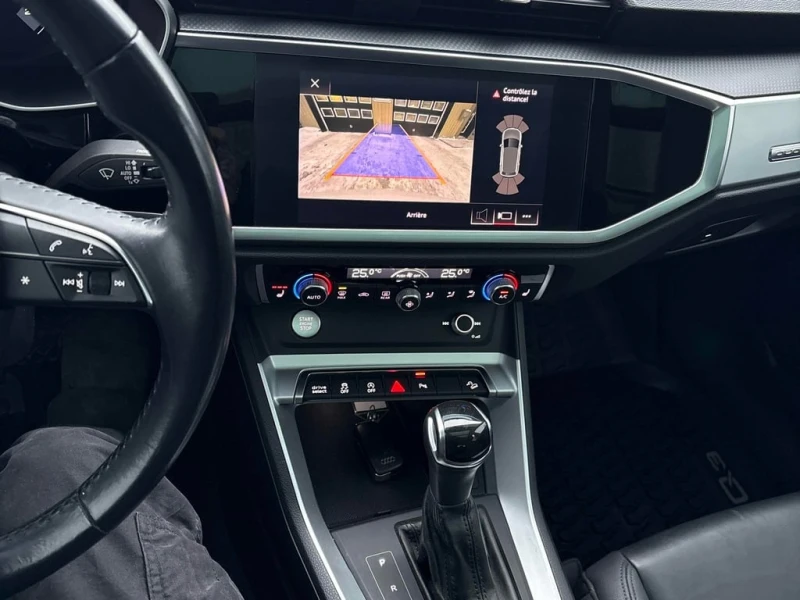 Audi Q3 * Komfort * CARFAX * БЕЗ ПЪРВОНАЧАЛНА ВНОСКА, снимка 9 - Автомобили и джипове - 53022966