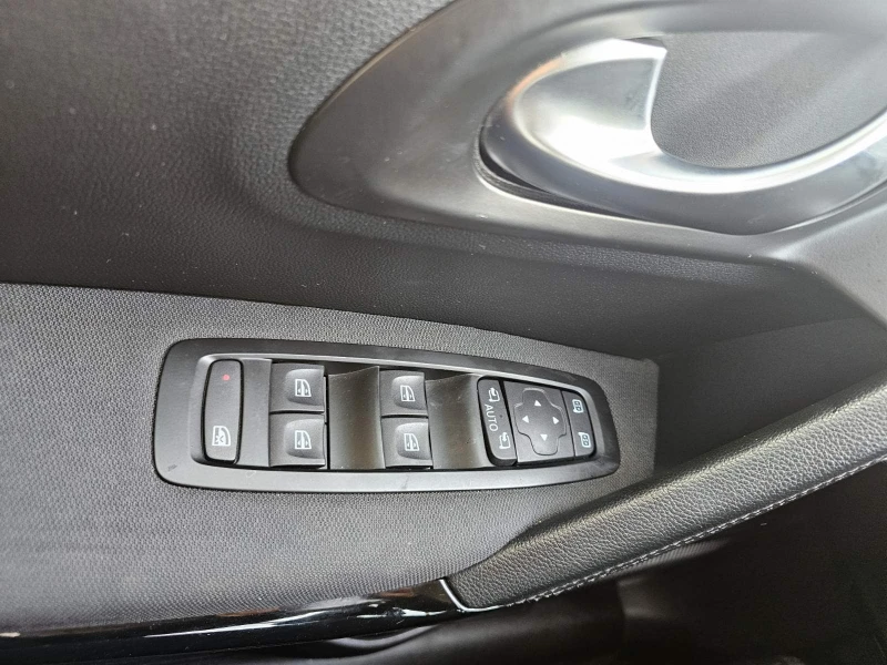 Renault Kadjar 1.3 TCe 140 EDC, снимка 11 - Автомобили и джипове - 53106055
