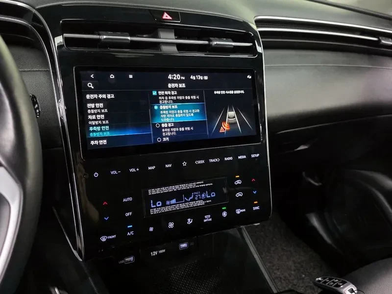Hyundai Tucson 1.6T 2WD PREMIUM, снимка 14 - Автомобили и джипове - 55843472