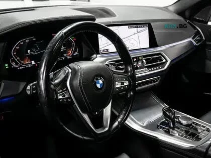 BMW X5 M40i* 360 КАМЕРА* ПАМЕТ* HARMAN KARDON* ВЪЗДУХ, снимка 9 - Автомобили и джипове - 56017596