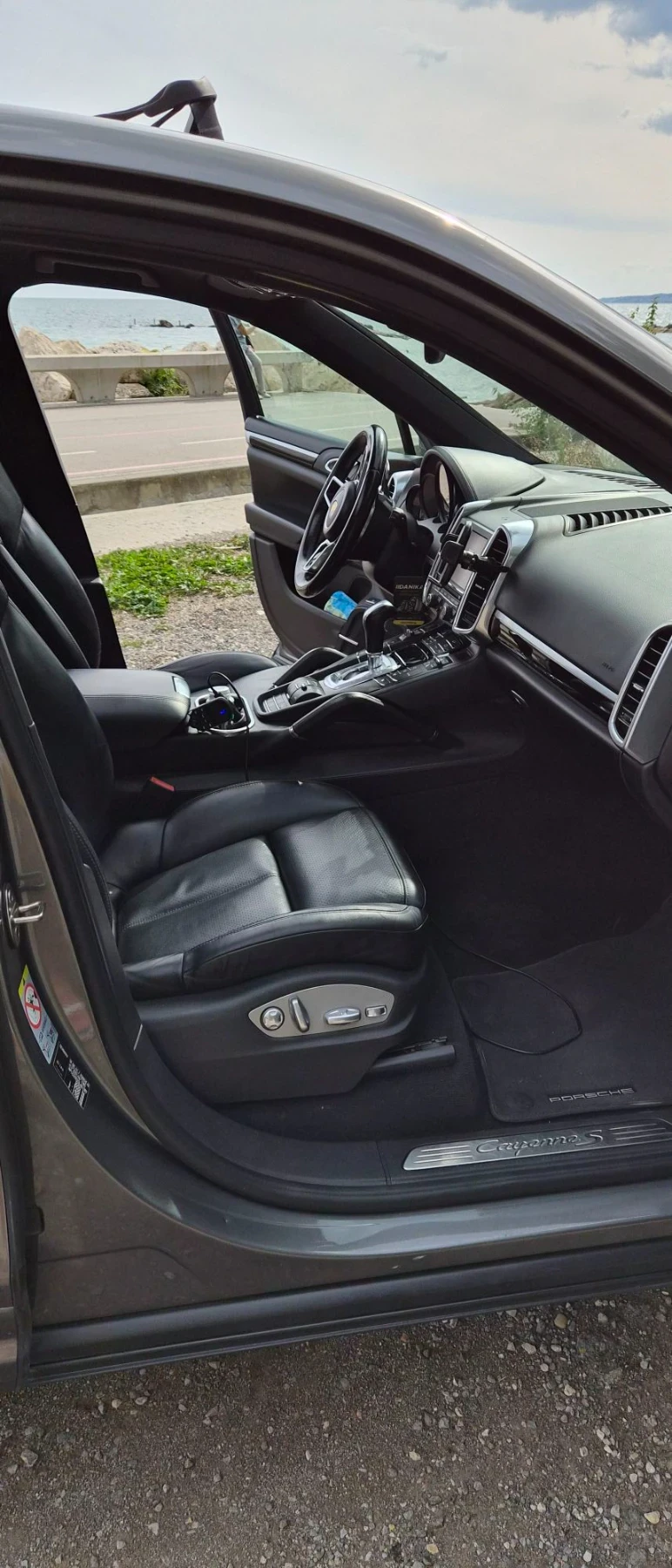 Porsche Cayenne, снимка 14 - Автомобили и джипове - 56083857