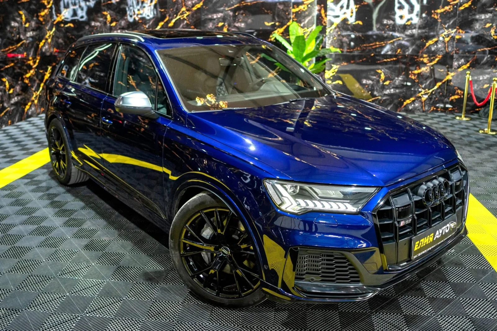 Audi SQ7 4.0D QUATTRO MATRIX CARBON B&O   100% | Mobile.bg   2