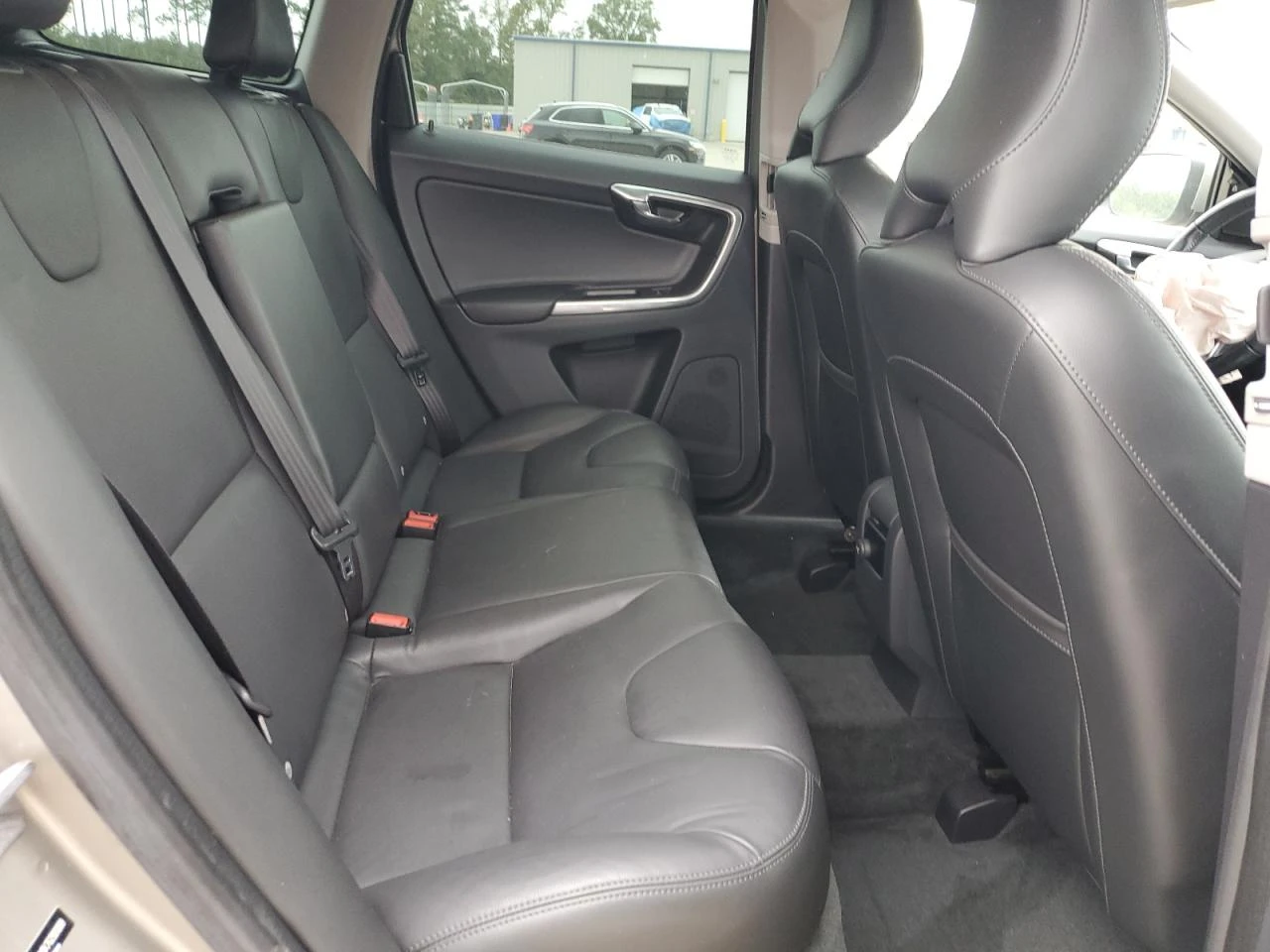 Volvo XC60 2.0* T5 PREMIER* РЕАЛНИ КМ - изображение 9