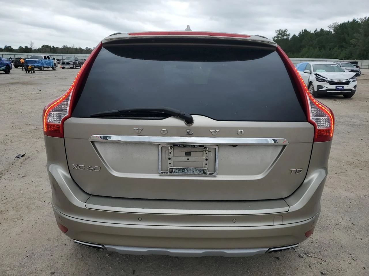 Volvo XC60 2.0* T5 PREMIER* РЕАЛНИ КМ - изображение 6