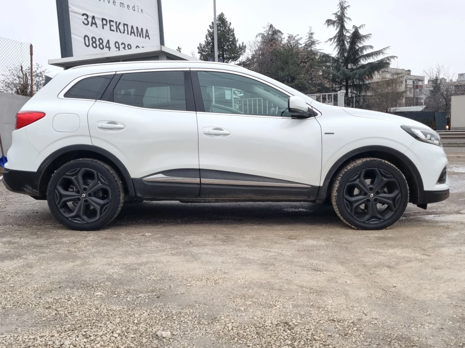 Renault Kadjar 1.5DCi* BLACK EDITION* КОЖА* ПАНОРАМА* НАВИ* ТОП - изображение 6