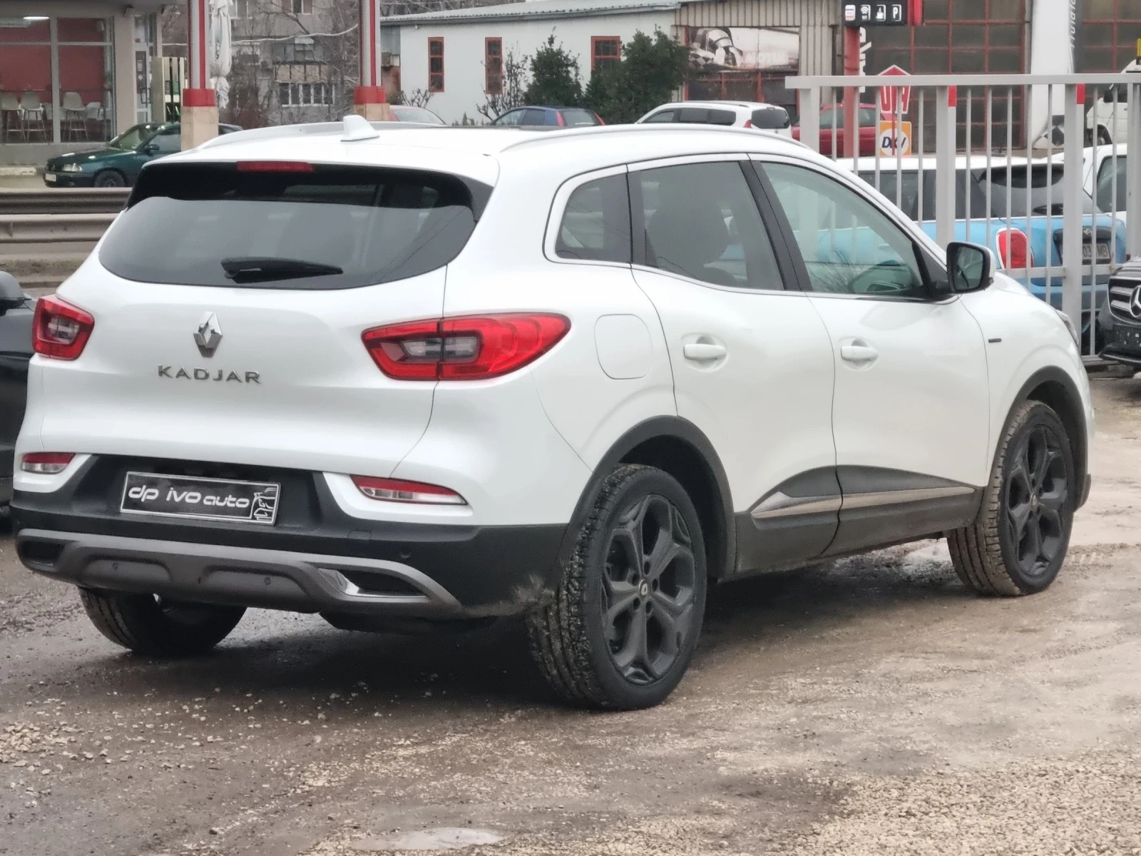 Renault Kadjar 1.5DCi* BLACK EDITION* КОЖА* ПАНОРАМА* НАВИ* ТОП - изображение 5