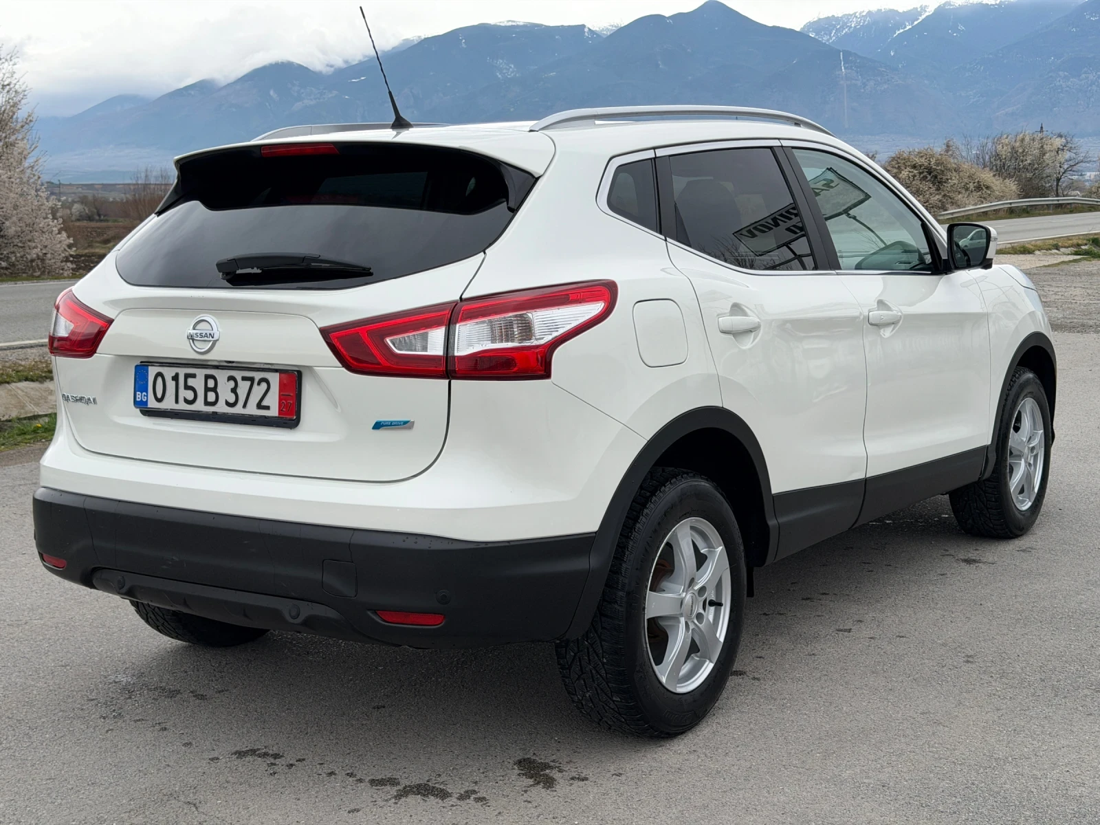 Nissan Qashqai 1.5 DCI, снимка 5 - Автомобили и джипове - 54055972