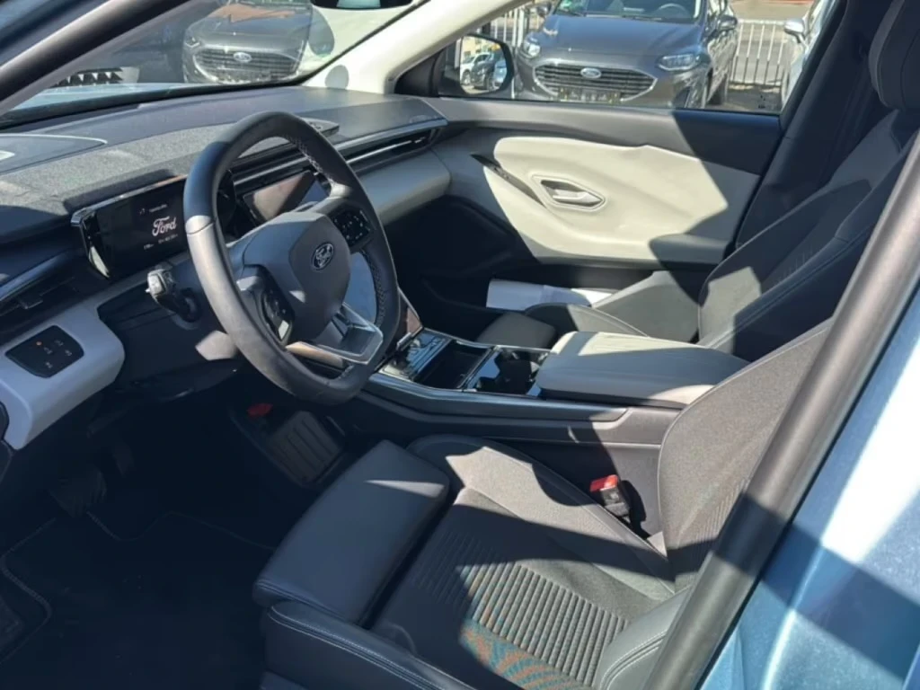 Ford Explorer 77kWh 360 DISTRONIC Keyless Winter Package Massage, снимка 10 - Автомобили и джипове - 54112058