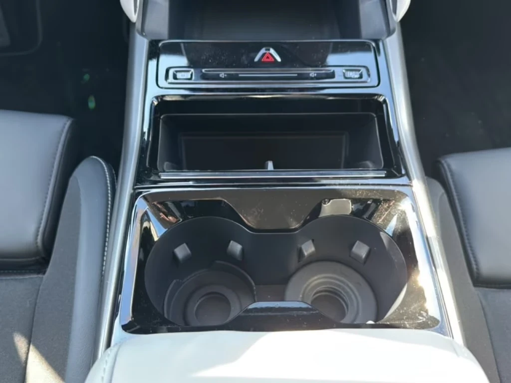 Ford Explorer 77kWh 360 DISTRONIC Keyless Winter Package Massage, снимка 15 - Автомобили и джипове - 54112058