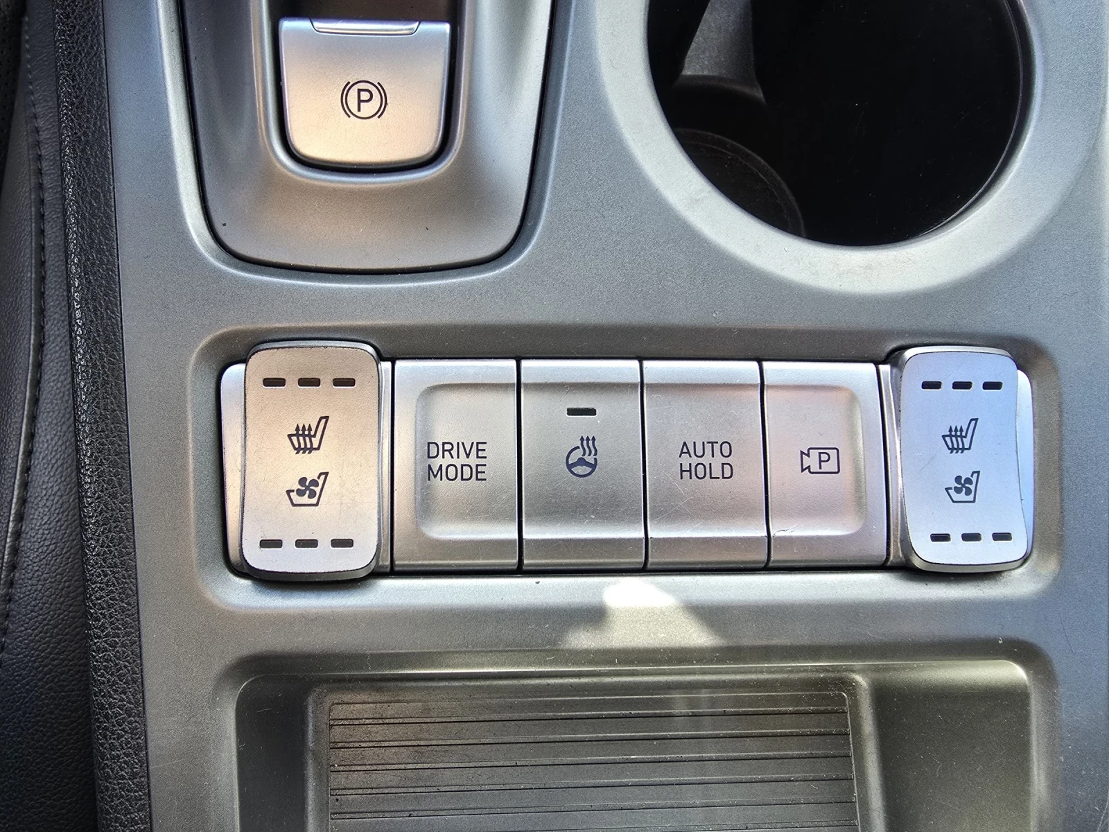 Hyundai Kona Face, кожа, 64квч , снимка 9 - Автомобили и джипове - 54643638
